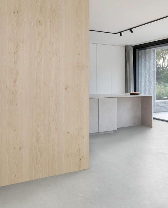 Legno Veneer: cos’è? Ecco il segreto che sta ridefinendo gli spazi contemporanei